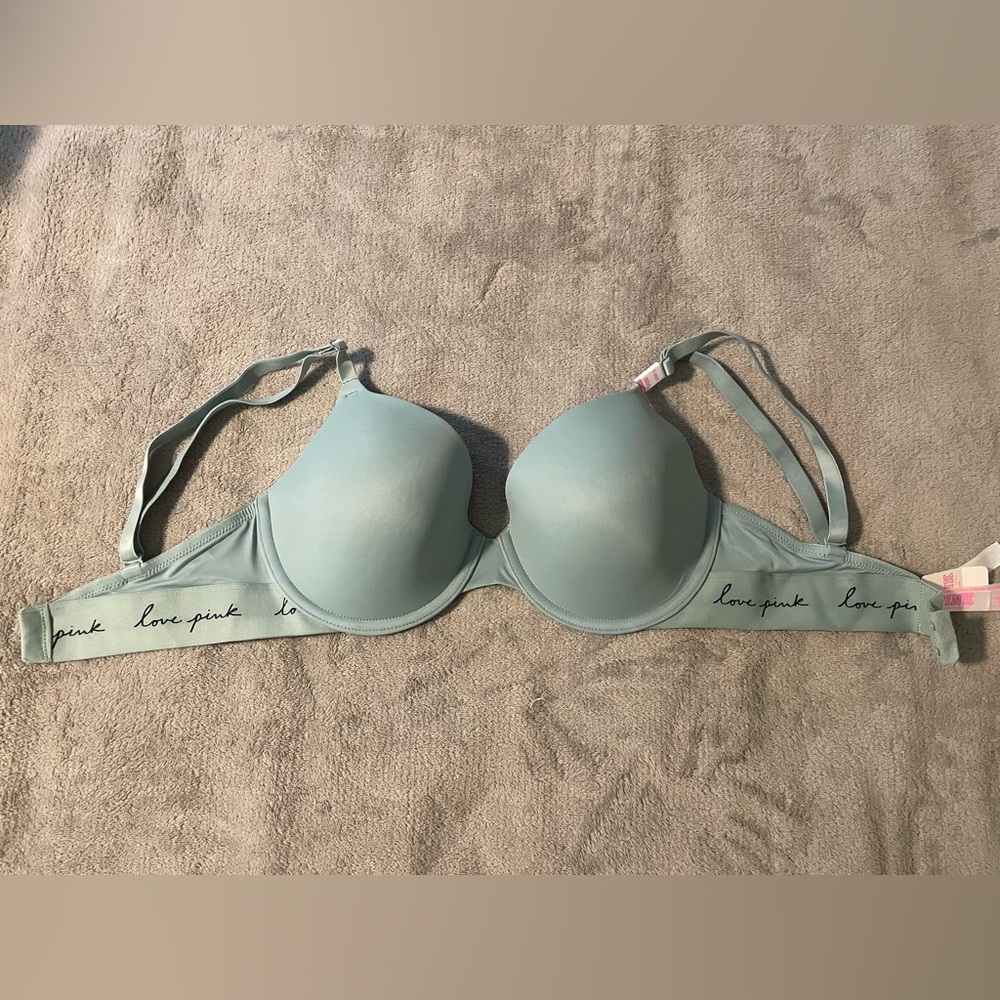 NWT Victoria’s Secret bra